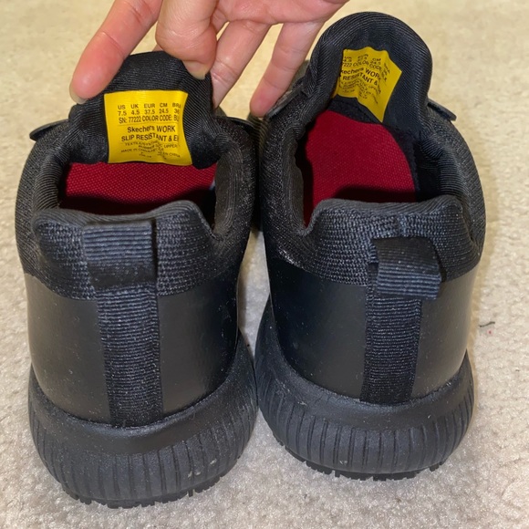 Sketcher’s Slip Resistant Work Shoe - Picture 4 of 5